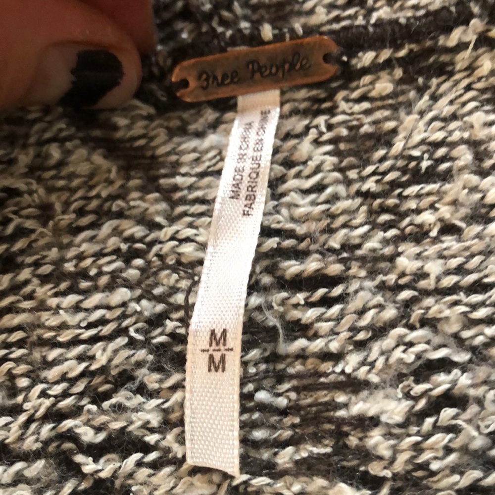 FREE PEOPLE Kai Tassel Hooded Cardigan Duster - EUC - Medium - Picture 9 of 11